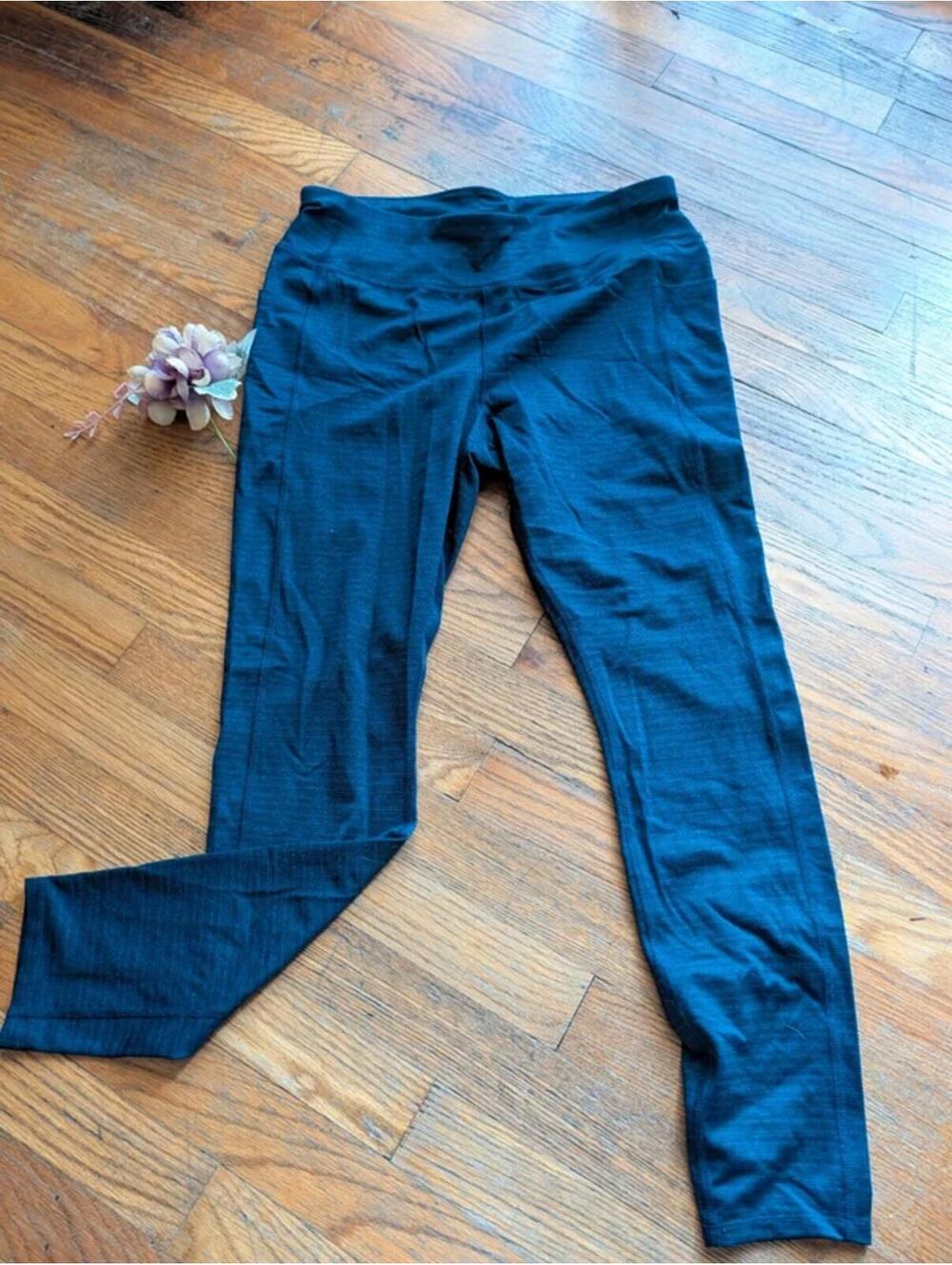 Navy blue sz L leggings